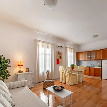 Apartment Seaview Stylish Flat In - Walk To *