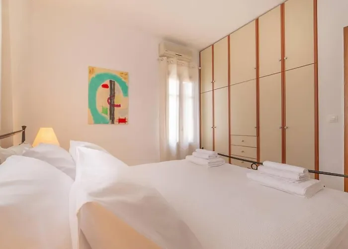 Seaview Stylish Flat In - Walk To Ándros